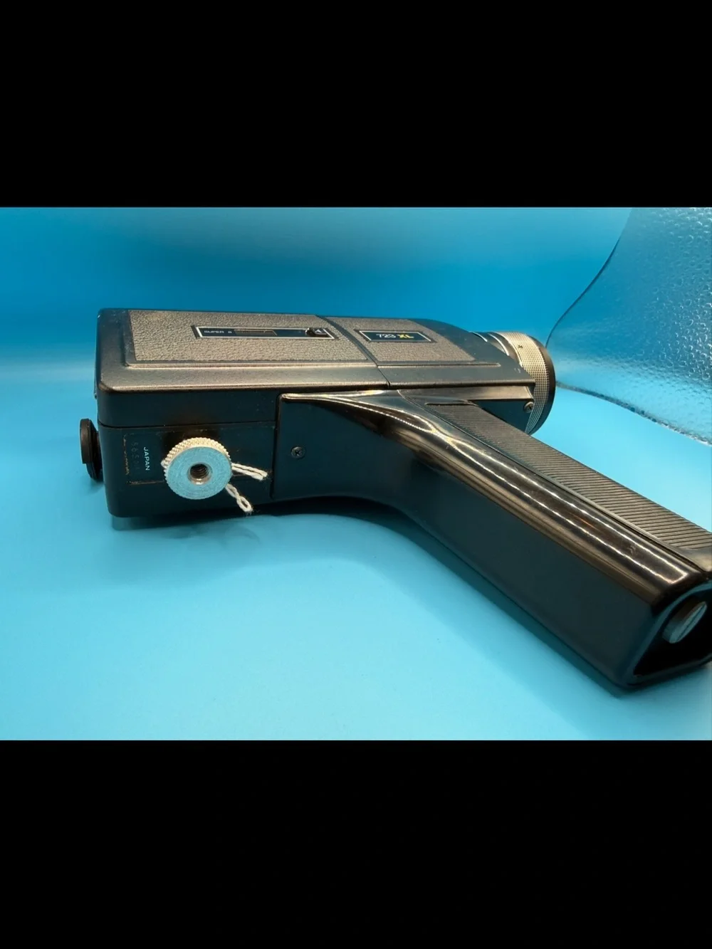 Vintage Chinon 723 XL Power Zoom Super 8 Movie Camera Pistol Grip
